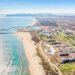 Plaża, wzdłuż wybrzeża, miasto - Traveligo Blog