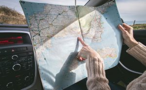 Mapa drogowa w samochodzie - Traveligo Blog