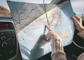 Mapa drogowa w samochodzie - Traveligo Blog