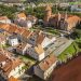 Stary, średniowieczny zamek z czerwonej cegły - Traveligo Blog