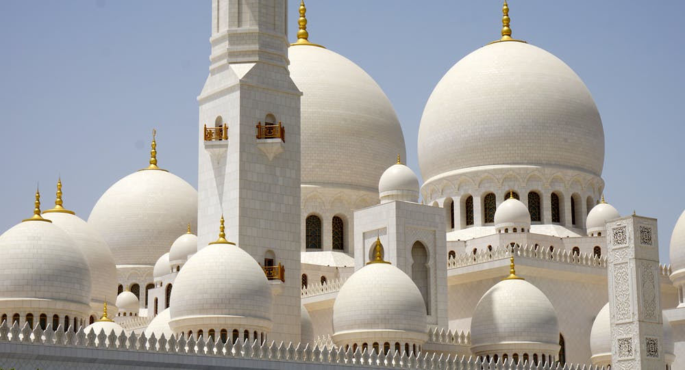 Emiraty last minute