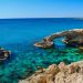 Skalisty brzeg, lazurowe morze, Traveligo Blog