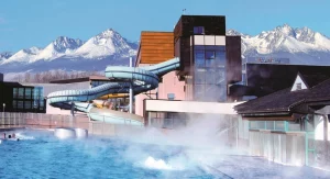 Aquacity - Góry, budynki, baseny, zjeżdżalnie - Traveligo Blog
