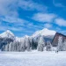 Wysokie góry, Śnieg, Drzewa, Budynek, Traveligo Blog