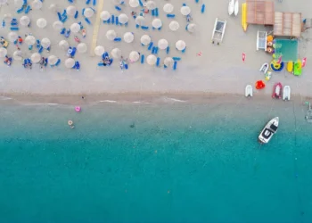 Wielkie tłumy na plaży, Traveligo blog