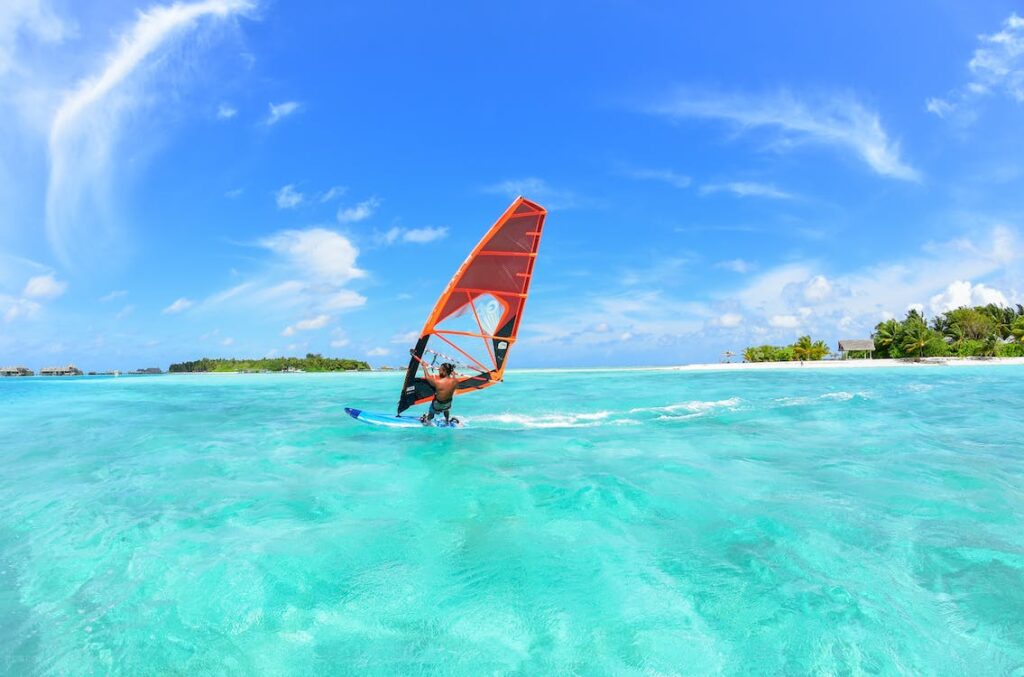 windsurfing last minute