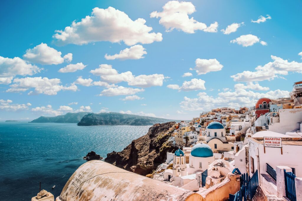Santorini last minute