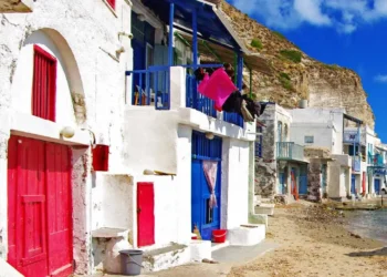Milos wakacje last minute