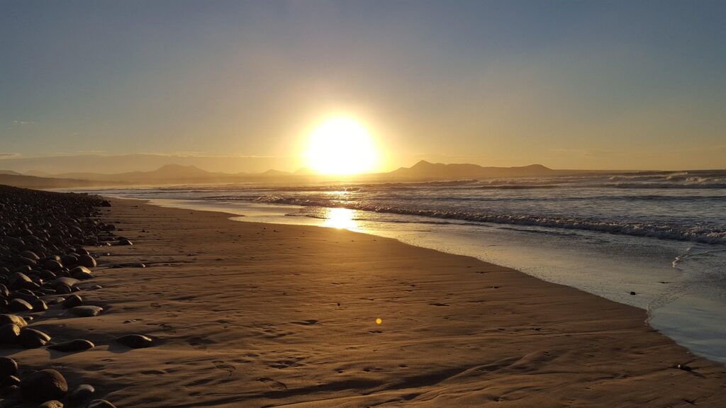 Lanzarote wakacje last minute