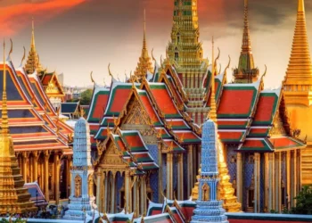 Bangkok wakacje last minute
