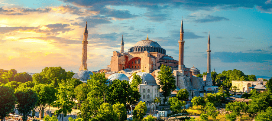 Hagia Sophia w Stambule o zachodzie słońca