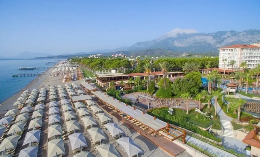 Hotel Akka AlindaPoniżej masz komplet elementów SEO do zdjęcia hotelu Akka Alinda, przygotowane pod blog o wakacjach All Inclusive: