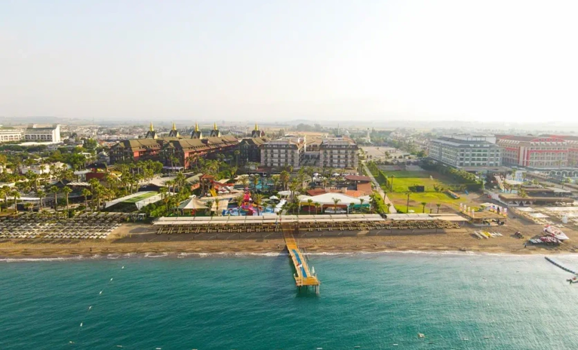 Crystal Family Comfort Collection – rodzinny hotel All Inclusive w Belek z aquaparkiem i prywatną plażą.