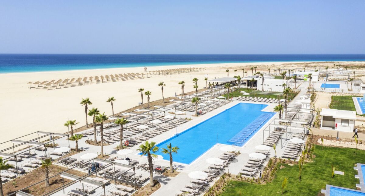 Riu Palace Santa Maria – nowoczesny hotel przy szerokiej, piaszczystej plaży z basenem