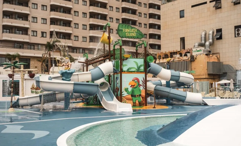 Hotel Magic Games na Costa del Azahar – strefa wodna i atrakcje dla dzieci i młodzieży