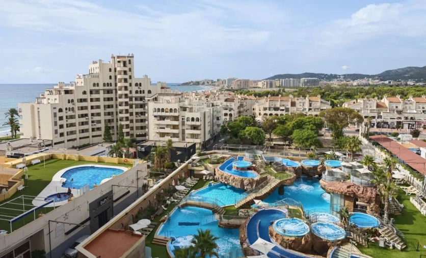 Hotel Pontiana Thalasso na Costa del Azahar – luksusowy resort z basenami i strefą wellness