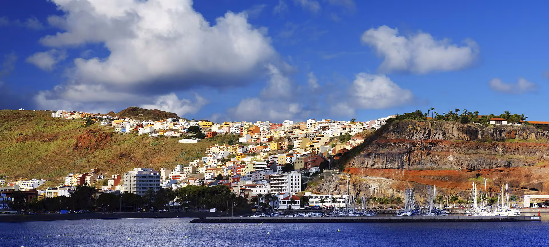 San Sebastián de La Gomera – stolica wyspy z portem i górskim krajobrazem