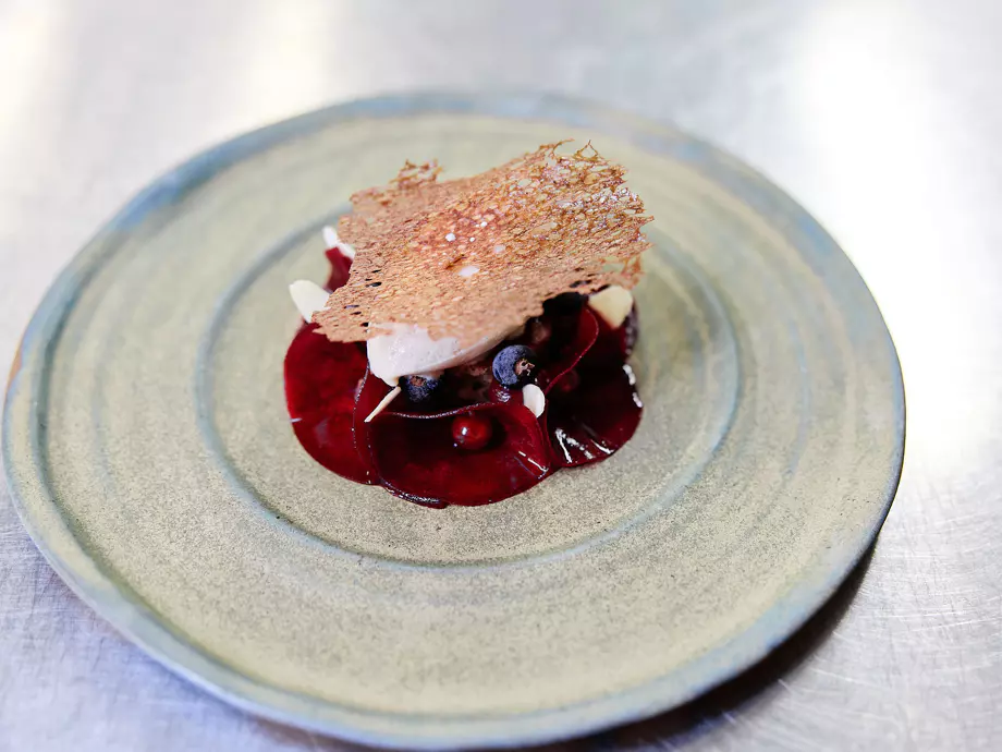 Linzer Torte – tradycyjny austriacki deser z owocami i kremem
