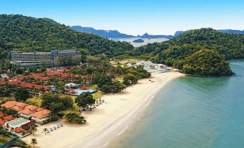 Langkawi Malezja Holiday Villa Beach Resort plaża egzotyczne wakacje