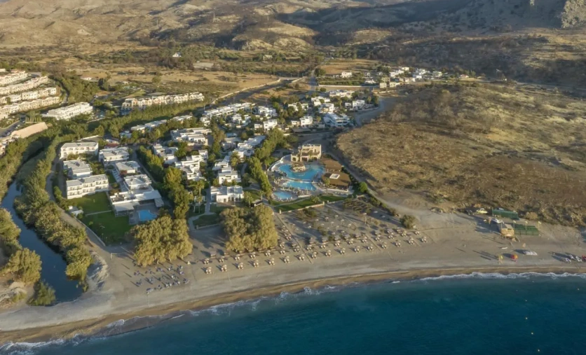 Aulus Lindos Rhodes, Curio Collection by Hilton - resort przy plaży widok z lotu ptaka Grecja