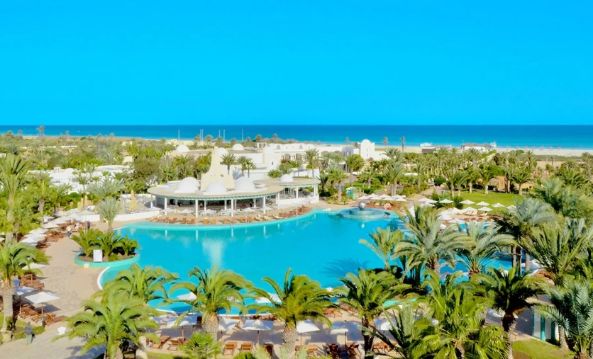 Tunezja Djerba Royal Garden Palace basen palmy wakacje