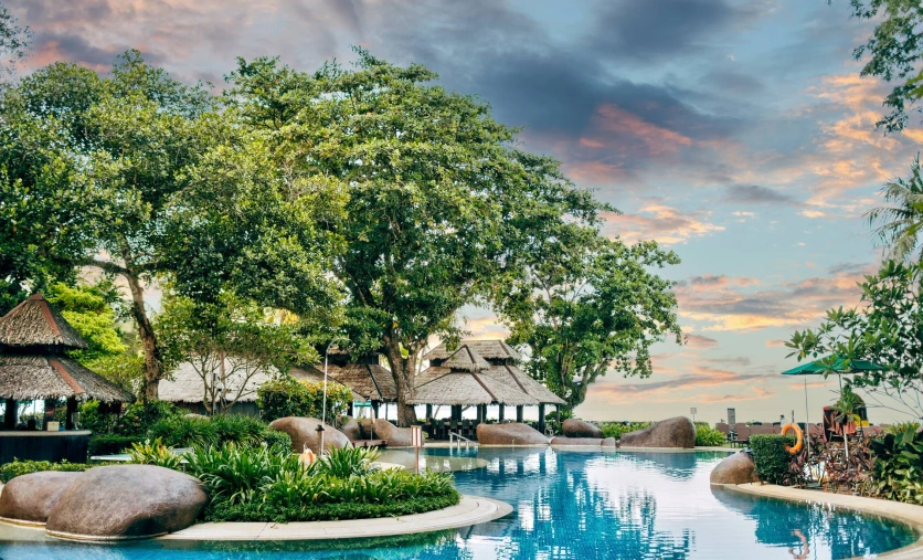 Shangri La Rasa Sayang Penang basen tropikalny ogród luksusowy hotel Malezja