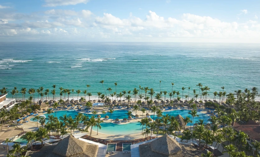 Bahia Principe Grand Punta Cana Dominikana – hotel z basenami przy plaży, wakacje all inclusive