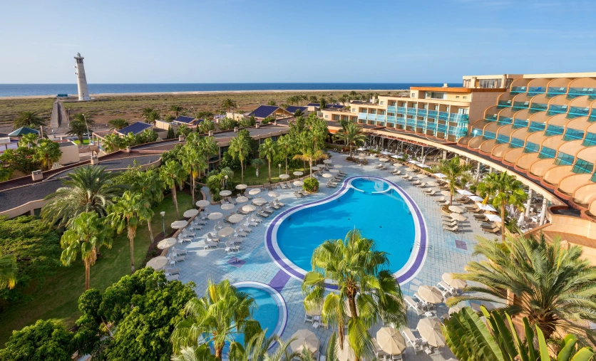 Mur Hotel Faro Jandia Fuerteventura – hotel z basenem przy oceanie, wakacje na Kanarach