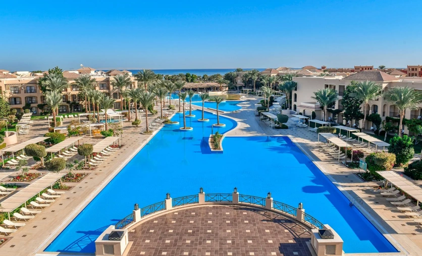 Jaz Aquamarine Resort Hurghada Egipt – hotel all inclusive z aquaparkiem i basenami nad Morzem Czerwonym