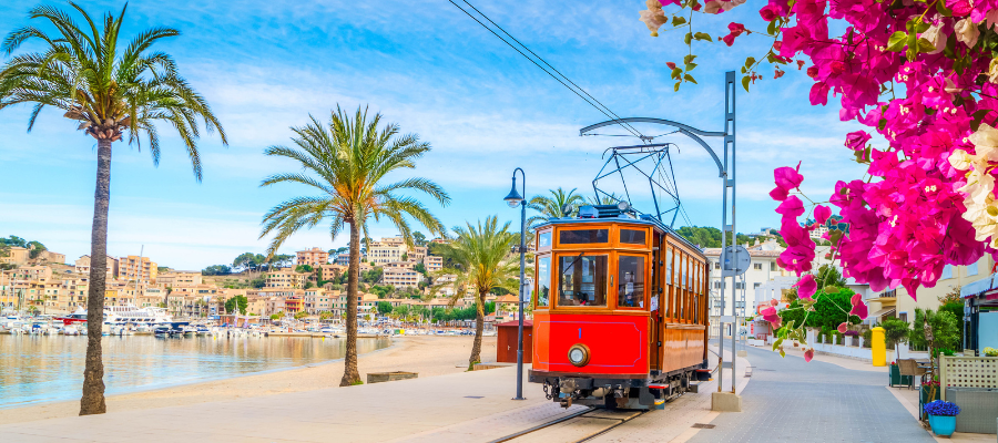 Zabytkowy tramwaj w Sóller na Majorce