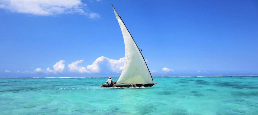 Rejs tradycyjną łodzią dhow Zanzibar Tanzania – atrakcje wakacji All Inclusive