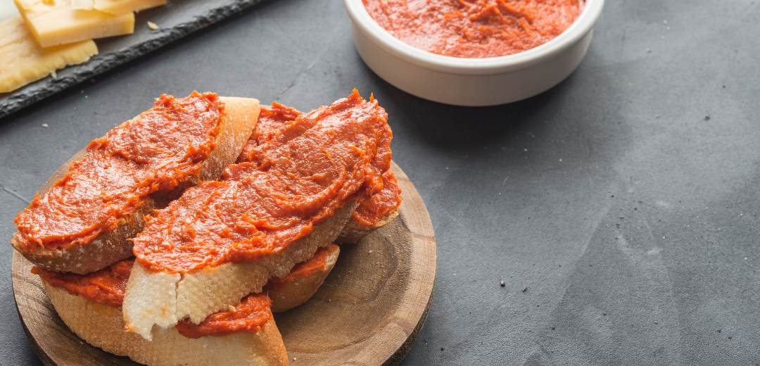 Sobrasada de Mallorca – tradycyjna majorkańska pasta z dojrzewającej wieprzowiny