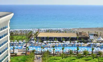 Hotel Sultan of Dreams, Side