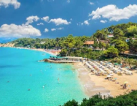 Plaża w kameralnej i cichej miejscowości Katelios na Kefalonii