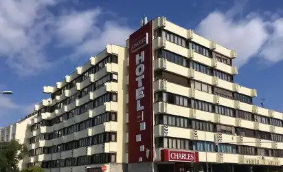 Hotel Charles, Budapeszt