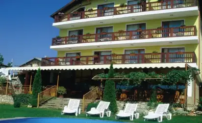 Hotel Margarita (Trakata), Złote Piaski