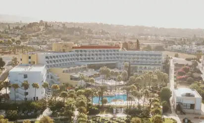 Hotel St. George Beach Hotel & Spa Resort, Pafos