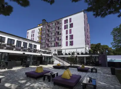 Hotel Adriatic (Biograd na Moru), Riwiera Makarska