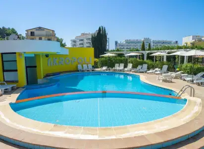Hotel Akropoli, Albania