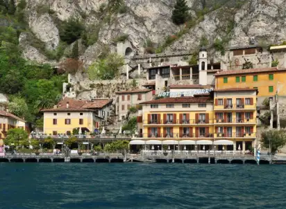 Hotel All\'Azzurro, Jezioro Garda