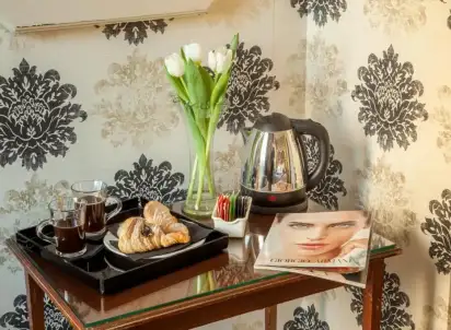 Hotel Anahi, Włochy