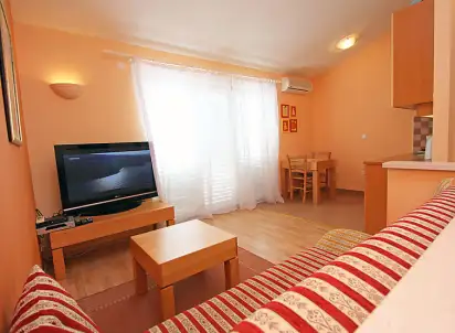 Hotel Ap. z parkingiem, Makarska, Dalmacja