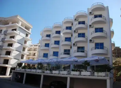 Hotel Bora Bora, Albania