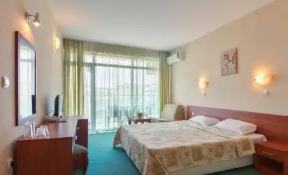 Hotel L & B, Słoneczny Brzeg