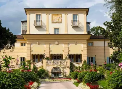 Hotel Byblos Art Villa Amista, Włochy