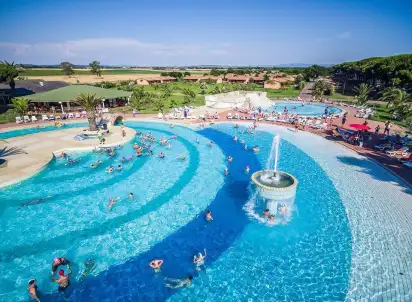 Hotel California Camping Village, Lacjum