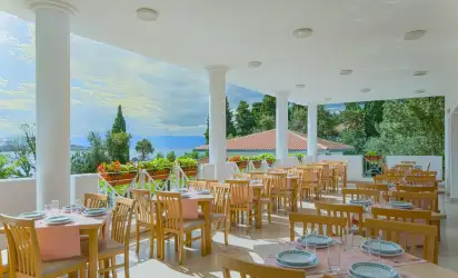 Hotel Delfin (Omisalj), Wyspa Krk
