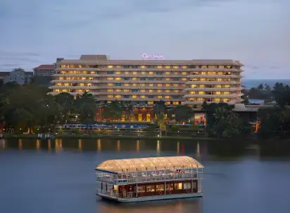 Hotel Cinnamon Lakeside, Sri Lanka
