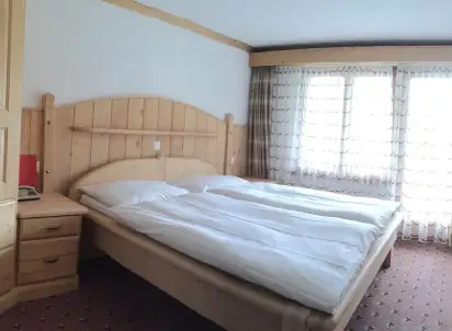 Hotel City (Tasch), Szwajcaria