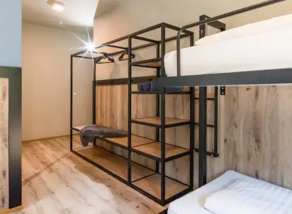 Hotel Contiki Haus Schoneck, Innsbruck